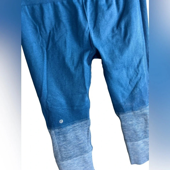 Lululemon • Seamlessly Street Crop - Picture 8 of 13